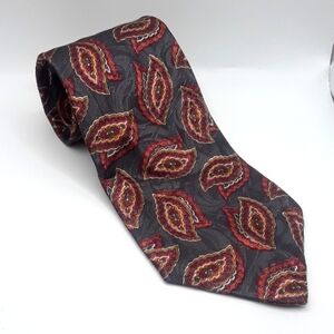 Harbour Classics Paisley Vtg. Necktie..Polyester 56"Lx4"W
